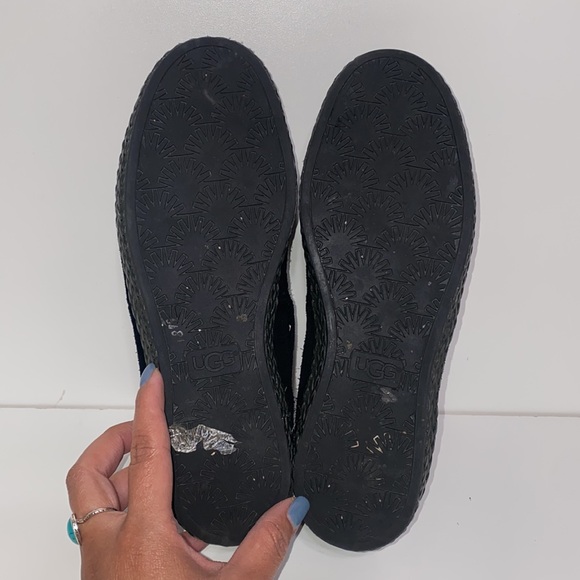 UGG Woodlyn Moccasin Style Booties - Picture 13 of 17